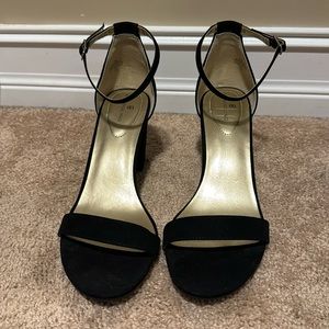 Black heels size 11